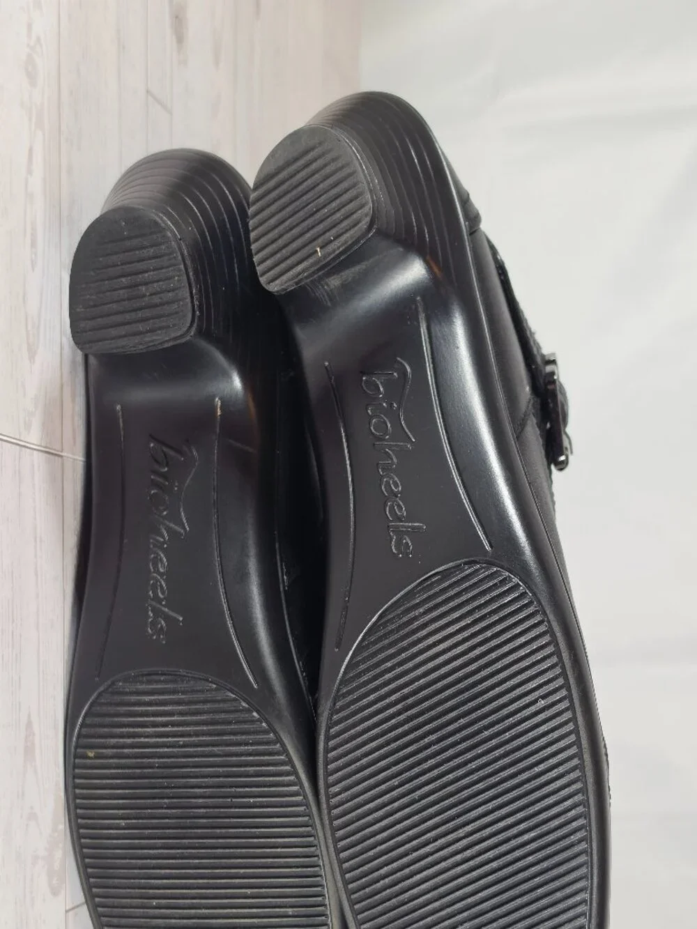 Bioheels genuine leather